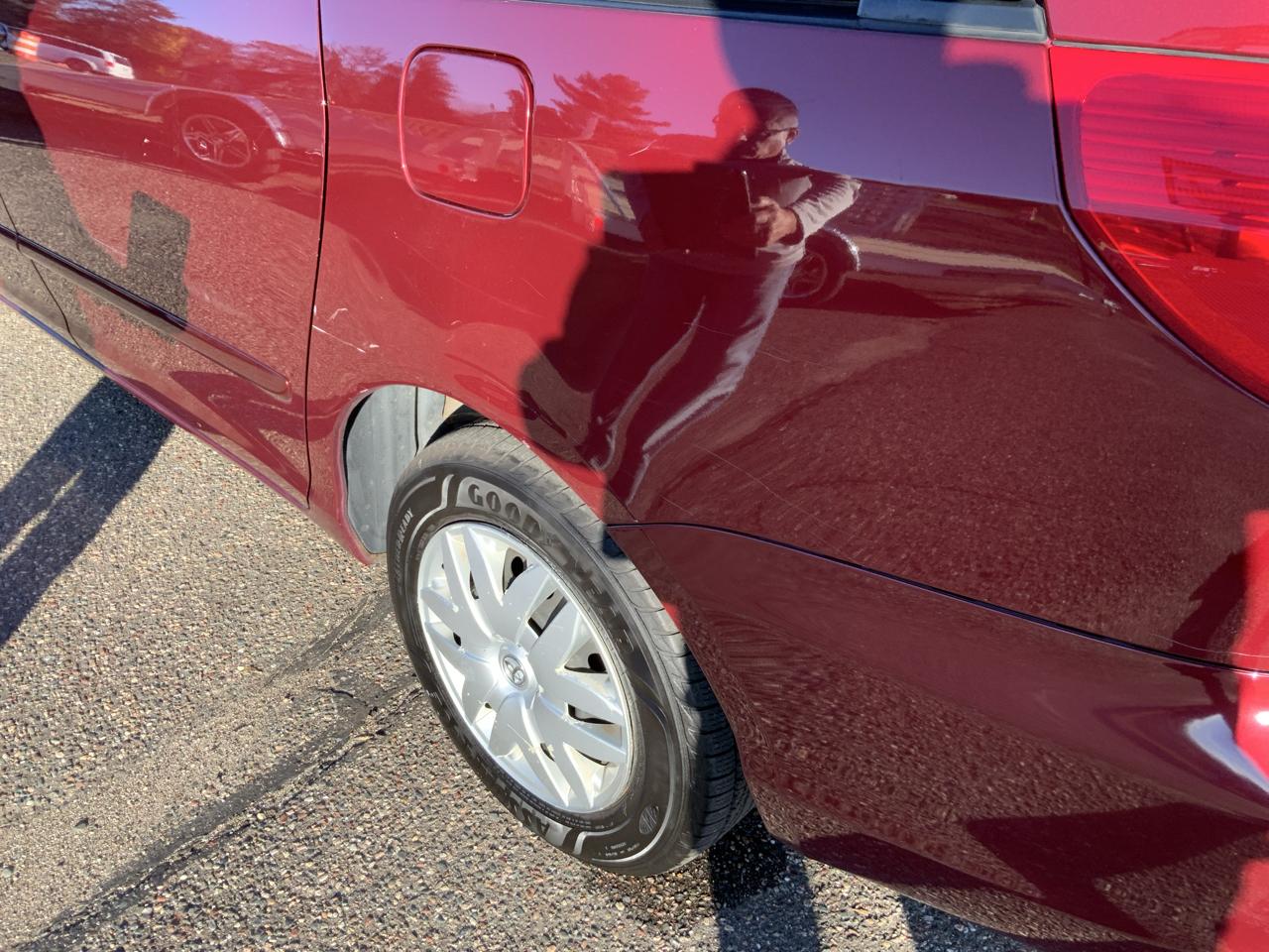 Toyota Sienna CE FWD 7 Passenger 2010