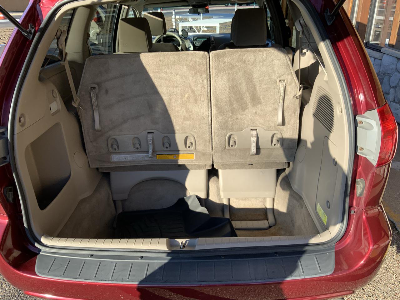 Toyota Sienna CE FWD 7 Passenger 2010
