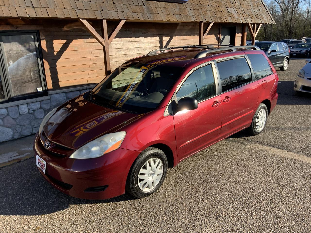 Toyota Sienna CE FWD 7 Passenger 2010