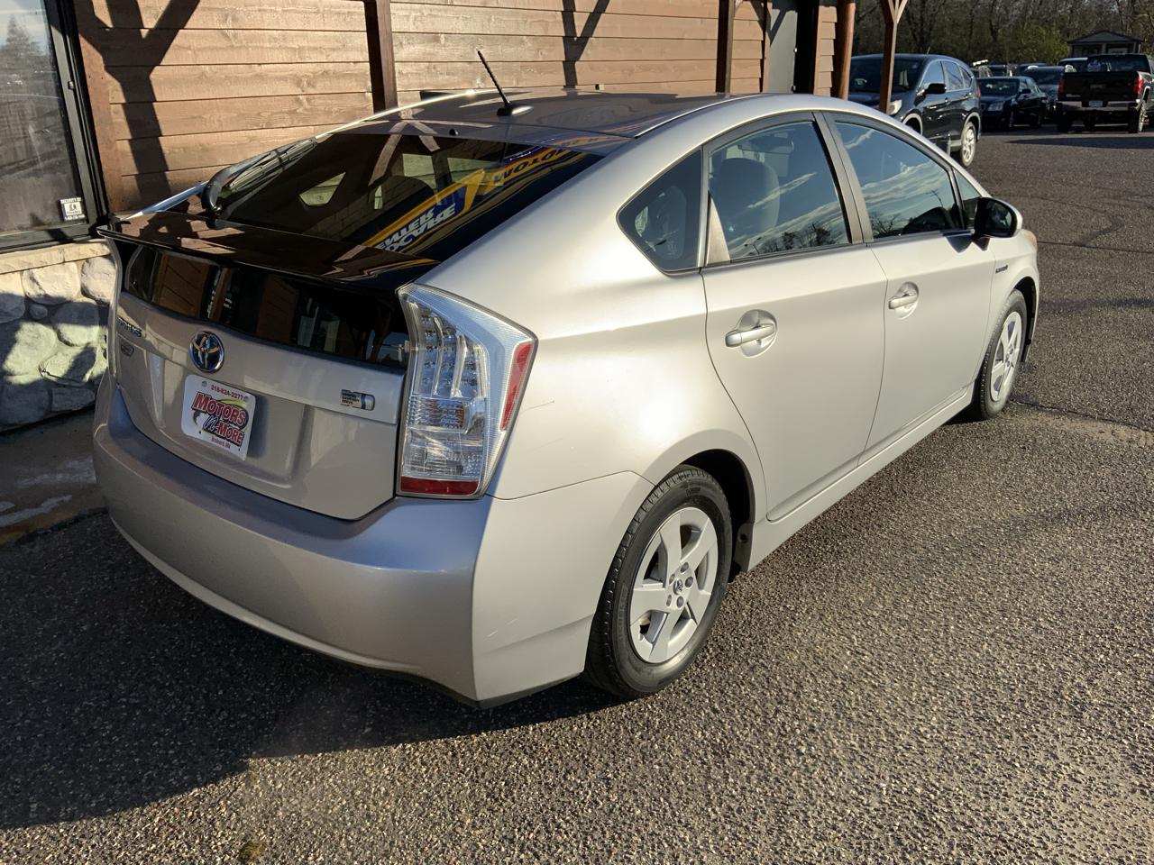 Toyota Prius Prius V 2010