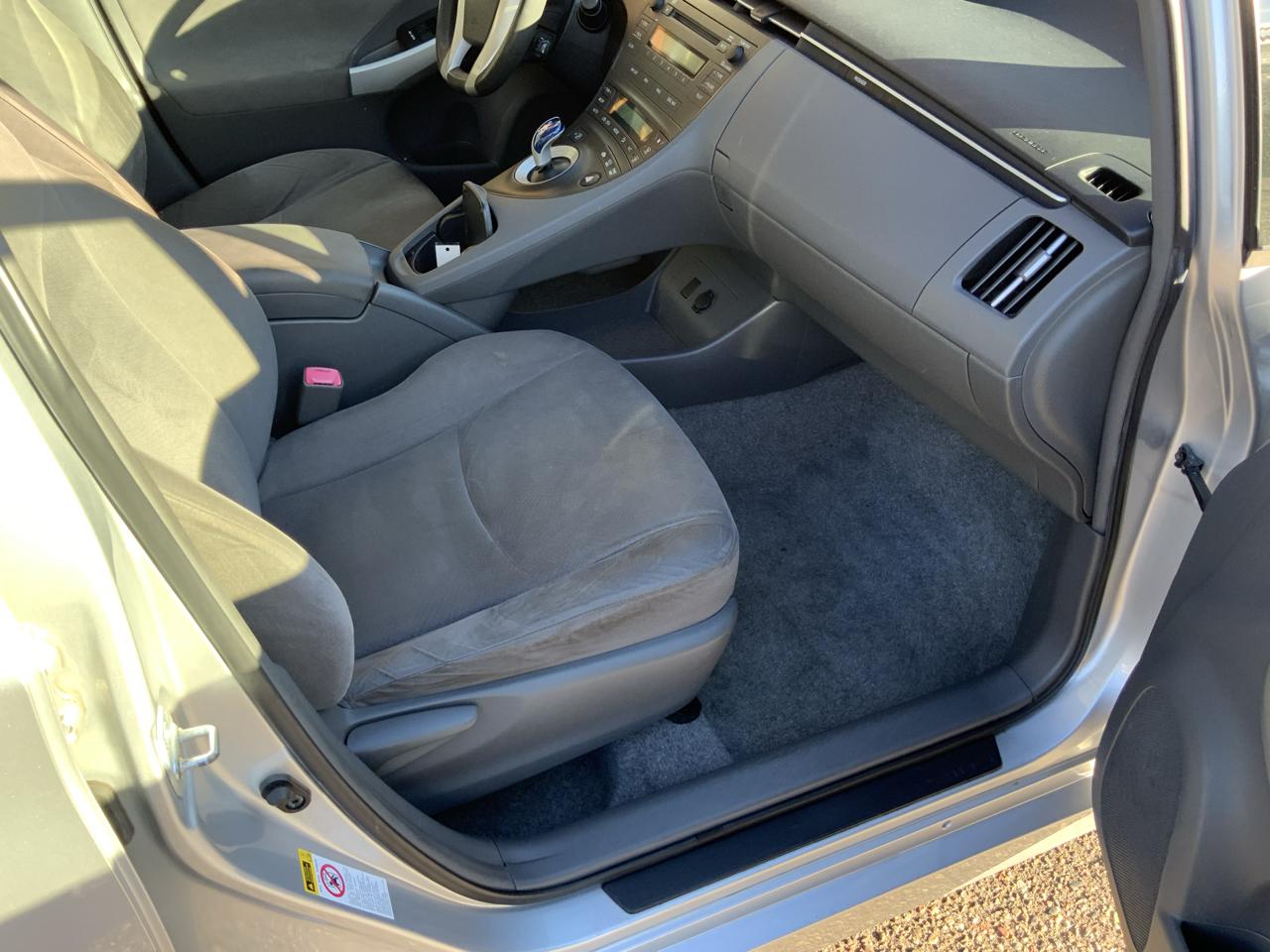 Toyota Prius Prius V 2010