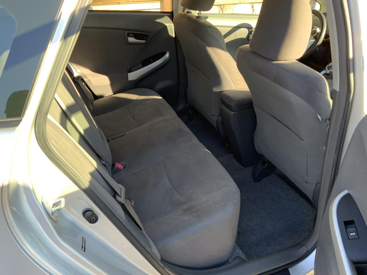 Toyota Prius Prius V 2010