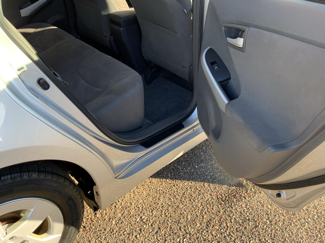 Toyota Prius Prius V 2010