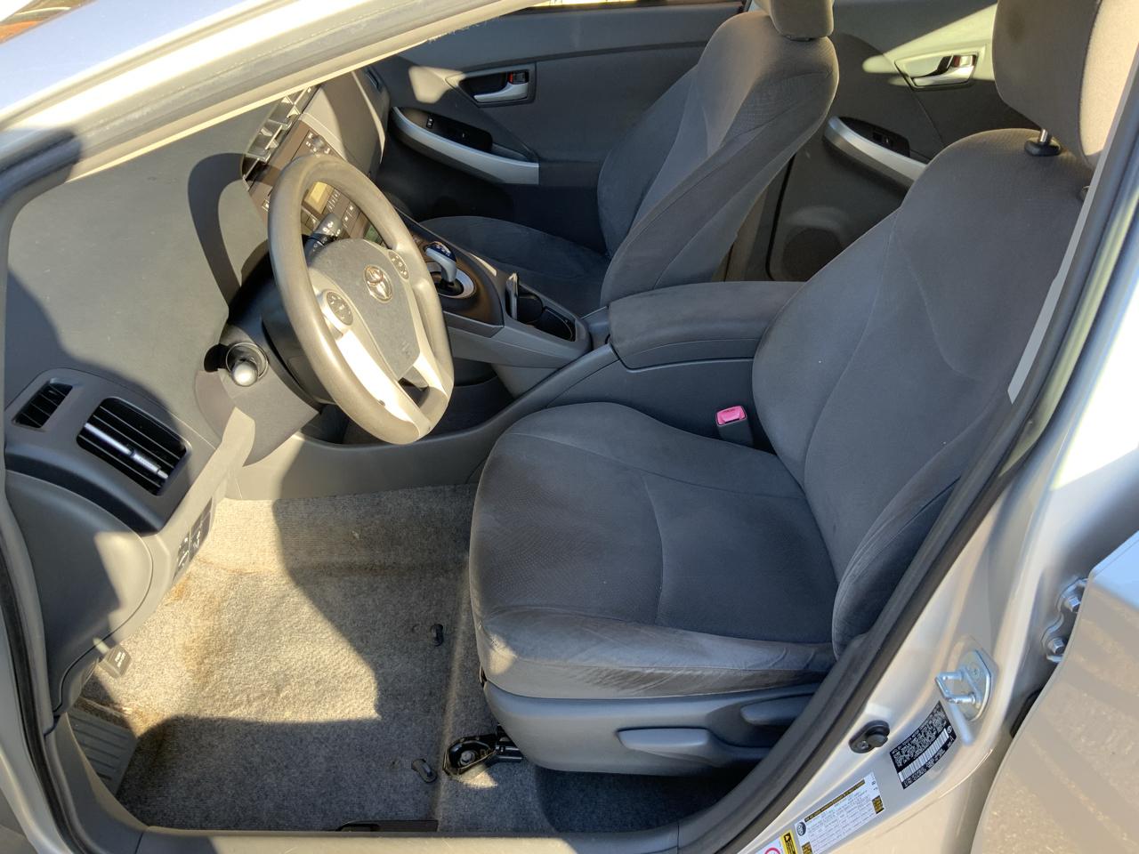 Toyota Prius Prius V 2010