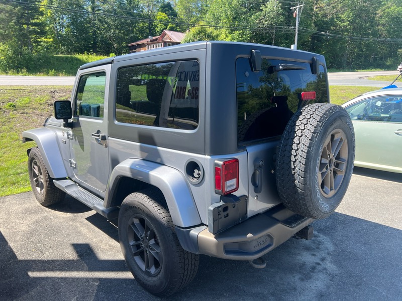 Jeep Wrangler Sahara 4WD 2016 Jeep Wrangler Sahara 4WD 2016