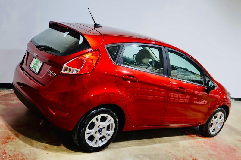 Ford Fiesta SE Hatchback 2016