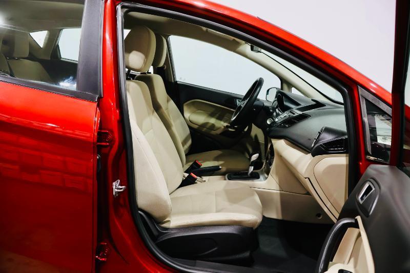 Ford Fiesta SE Hatchback 2016