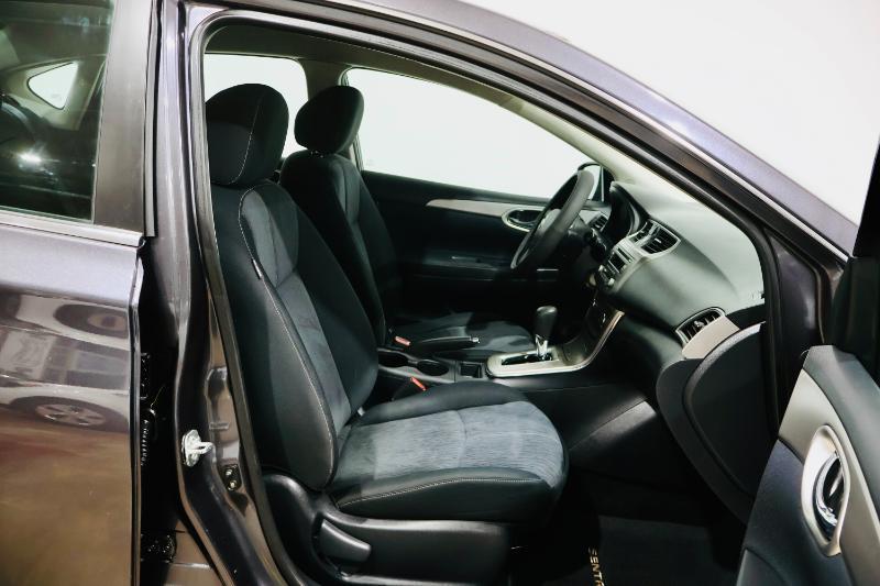 Nissan Sentra SV Sedan 2014