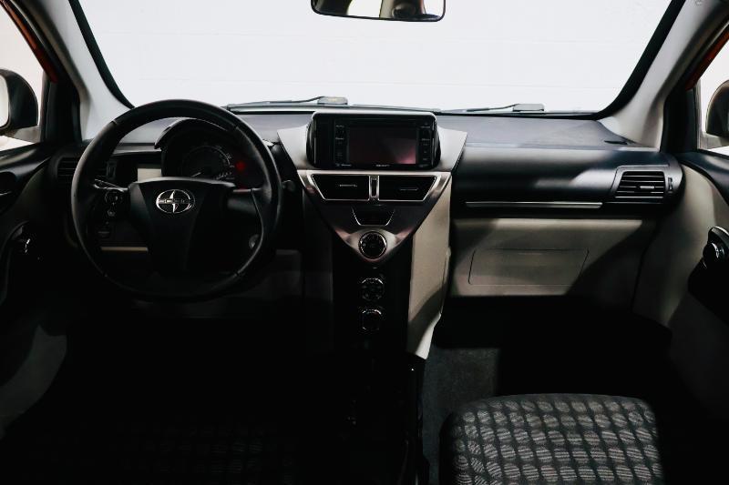 Scion iQ  2014
