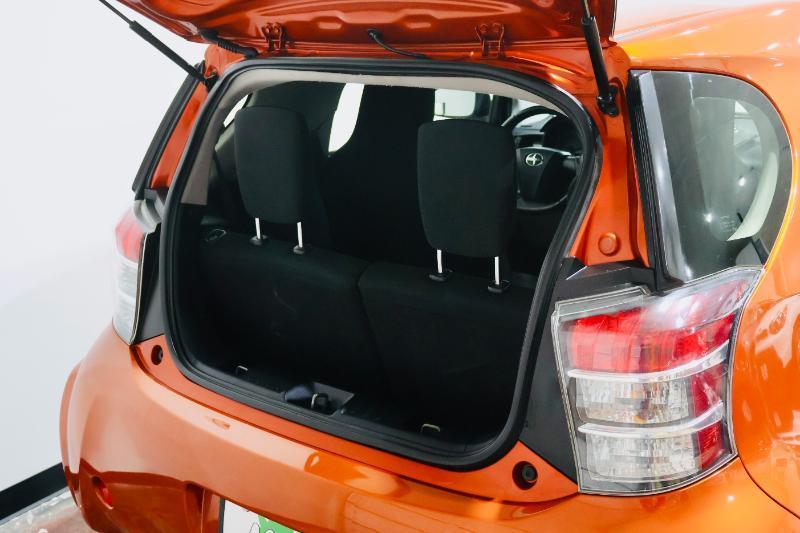 Scion iQ  2014