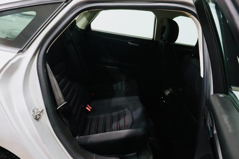 Ford Fusion  2016