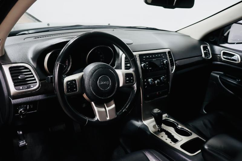 Jeep Grand Cherokee  2011