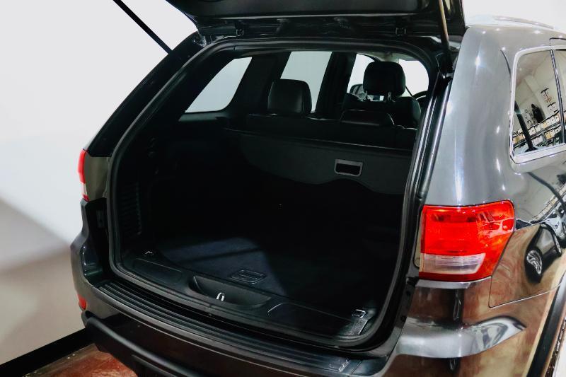 Jeep Grand Cherokee  2011