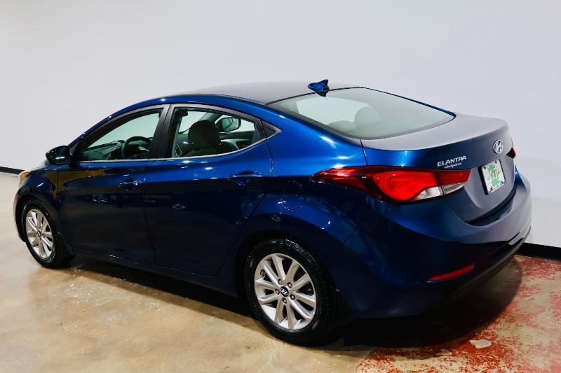 Hyundai Elantra SE Sedan 2016