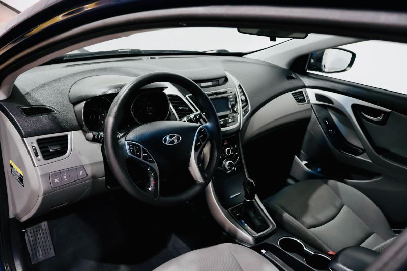 Hyundai Elantra SE Sedan 2016