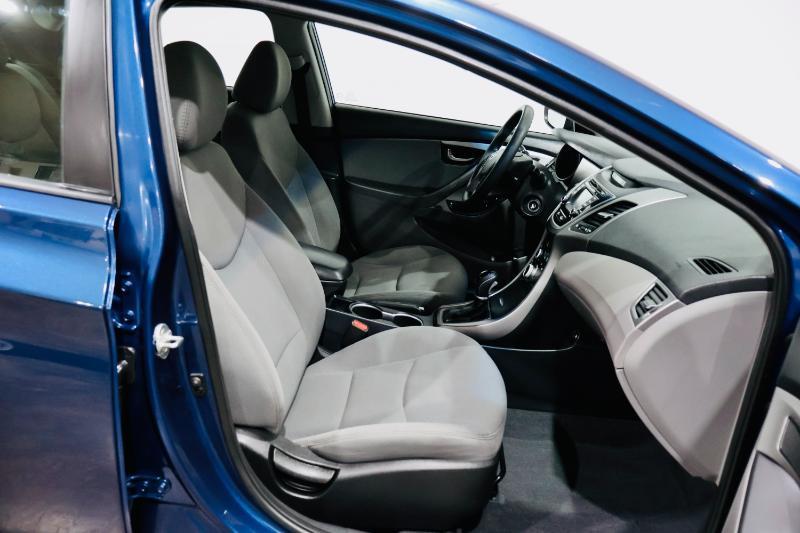 Hyundai Elantra SE Sedan 2016
