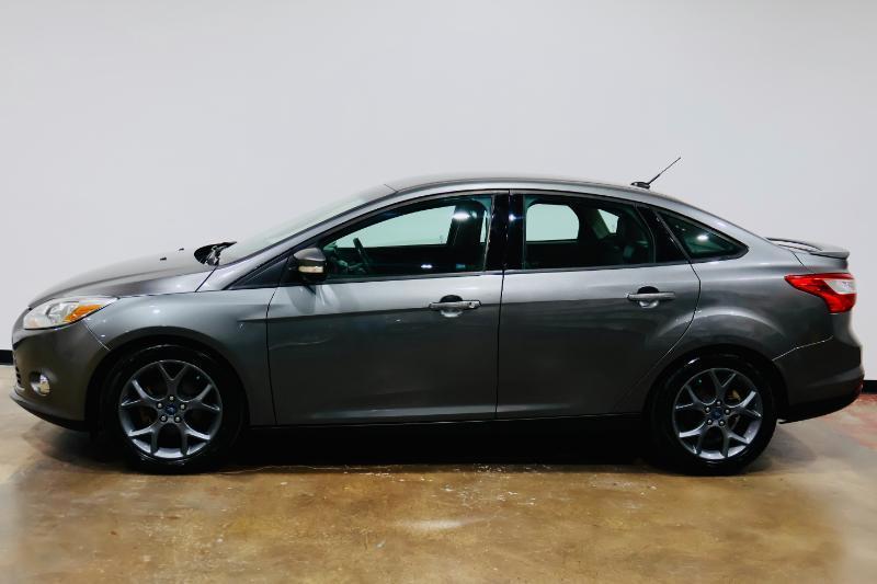 Ford Focus SE Sedan 2013