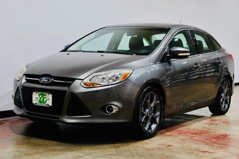 Ford Focus SE Sedan 2013