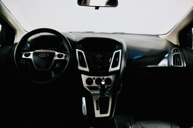 Ford Focus SE Sedan 2013