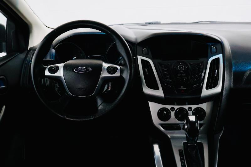 Ford Focus SE Sedan 2013
