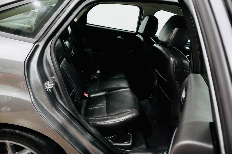 Ford Focus SE Sedan 2013