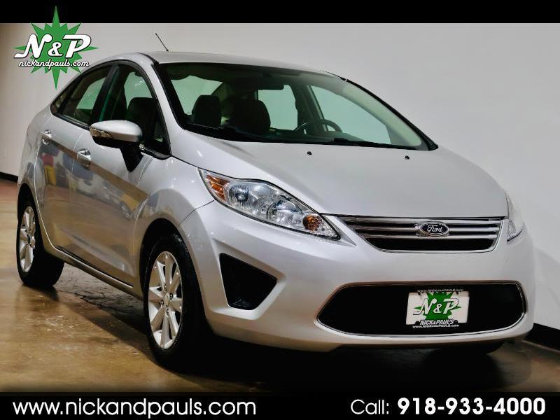 Ford Fiesta SE Sedan 2013