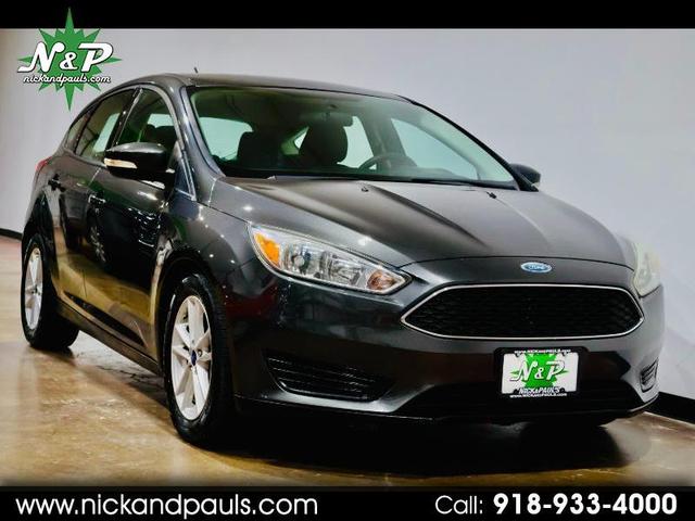 Gray (Magnetic Metallic) 2017 Ford Focus Hatchback Front-Wheel Drive Automatic