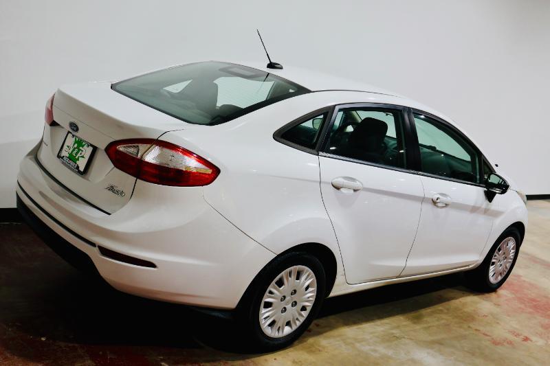 Ford Fiesta S Sedan 2015