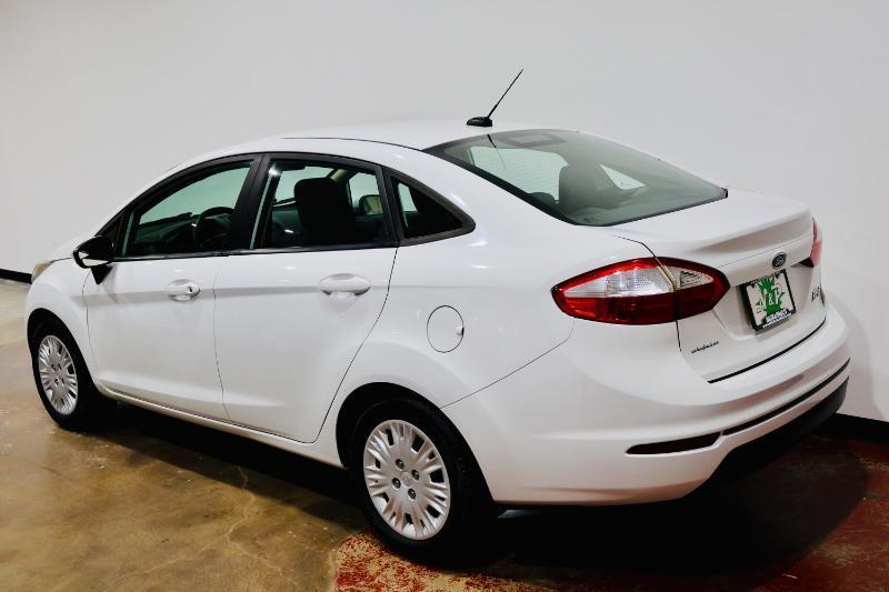 Ford Fiesta S Sedan 2015
