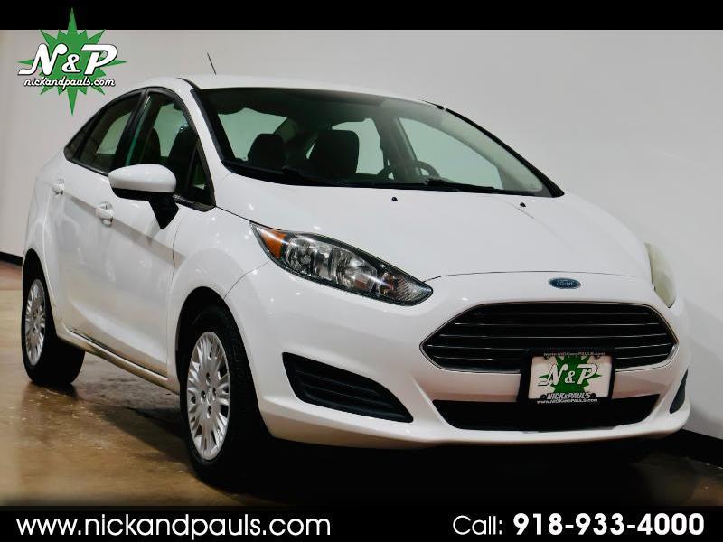 Ford Fiesta S Sedan 2015