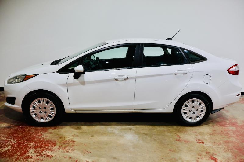 Ford Fiesta S Sedan 2015