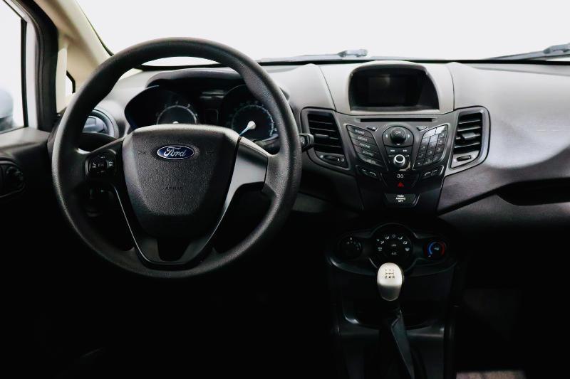 Ford Fiesta S Sedan 2015