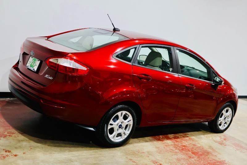 Ford Fiesta SE Sedan 2014