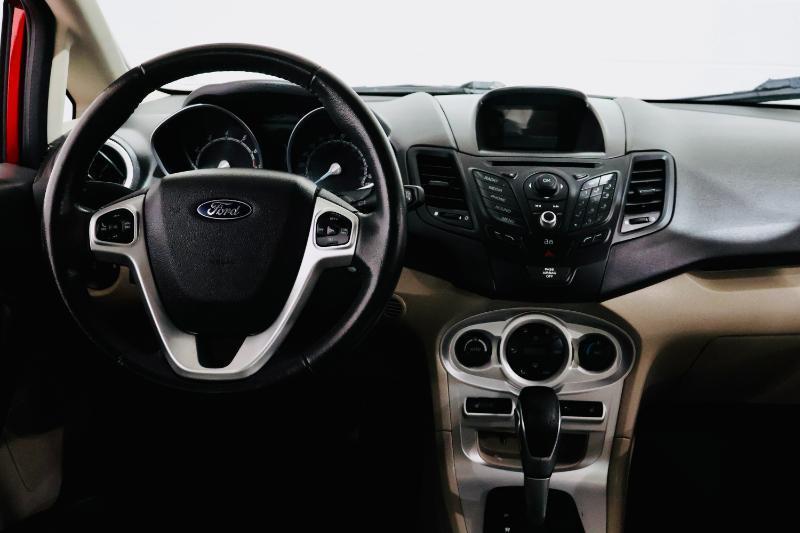 Ford Fiesta SE Sedan 2014