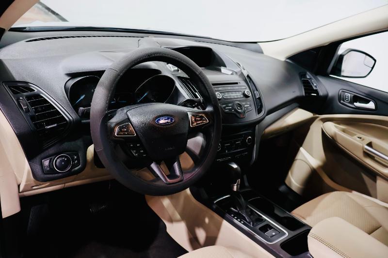 Ford Escape  2017