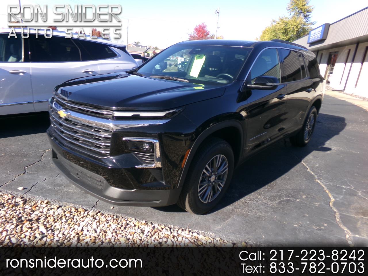 2025 Chevrolet Traverse LT