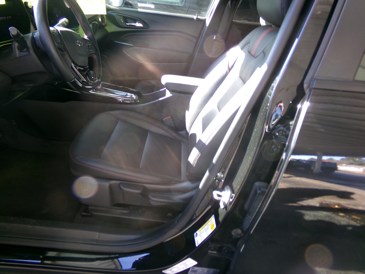 2024 Chevrolet Trax RS photo 4