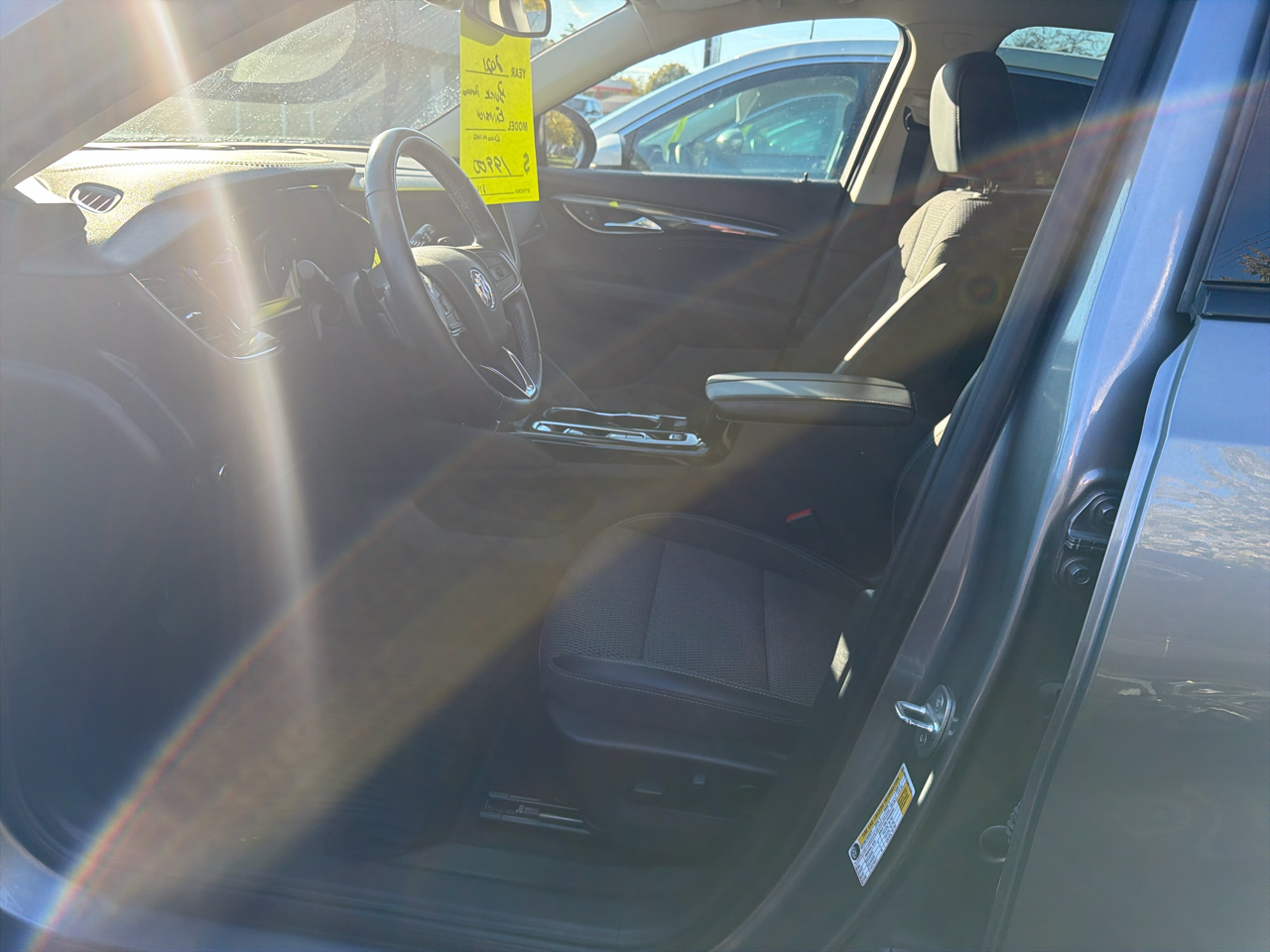 2021 Buick Envision Preferred photo 3