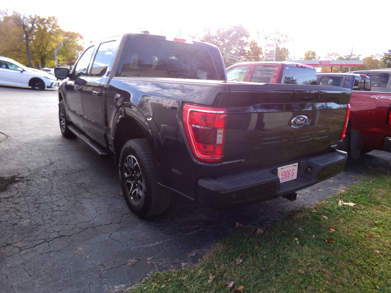 2023 Ford F-150 XLT photo 4