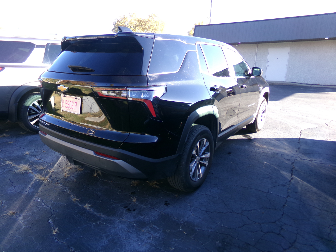 2025 Chevrolet Equinox LT photo 3