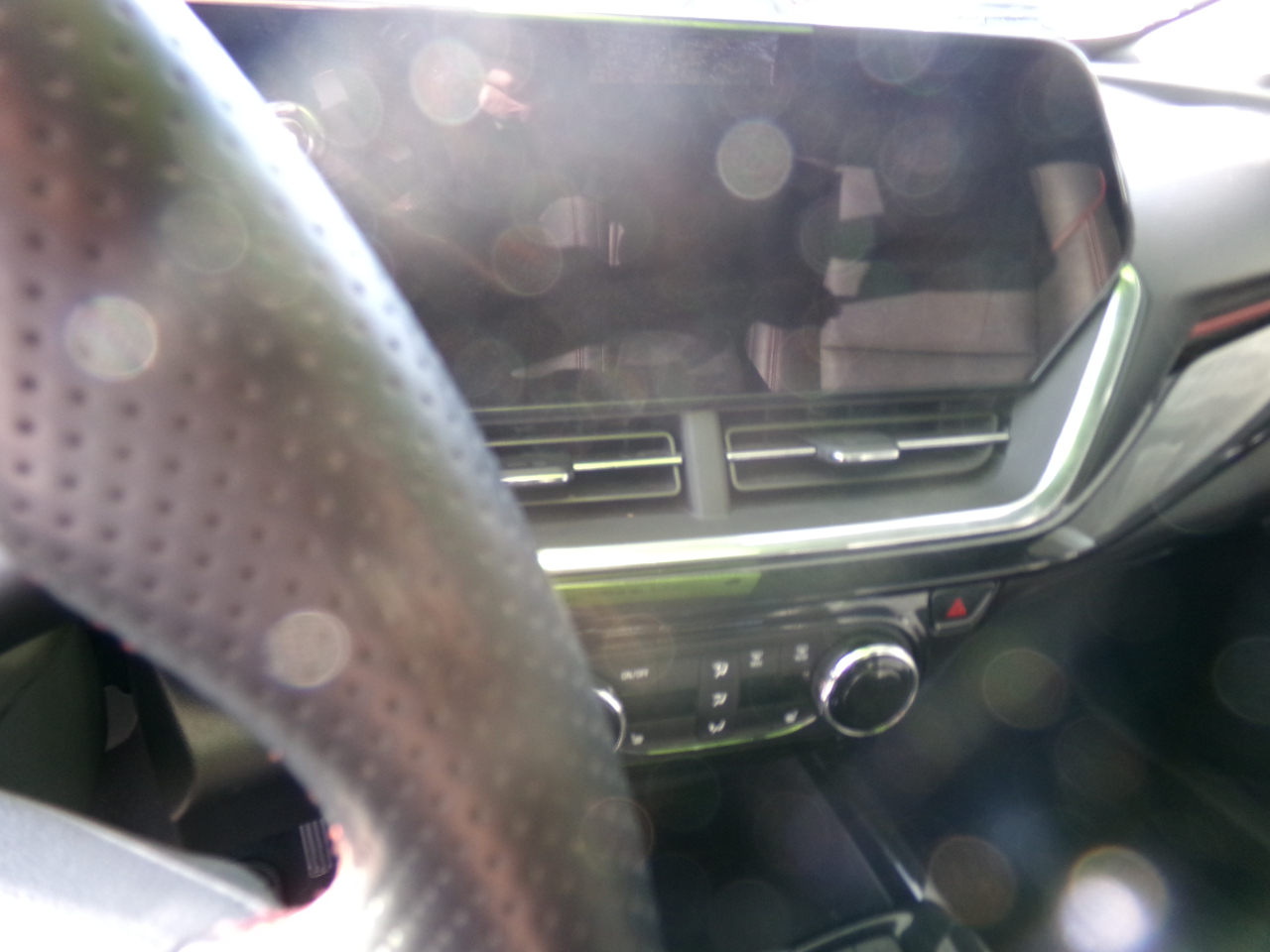 2024 Chevrolet Trax RS photo 4