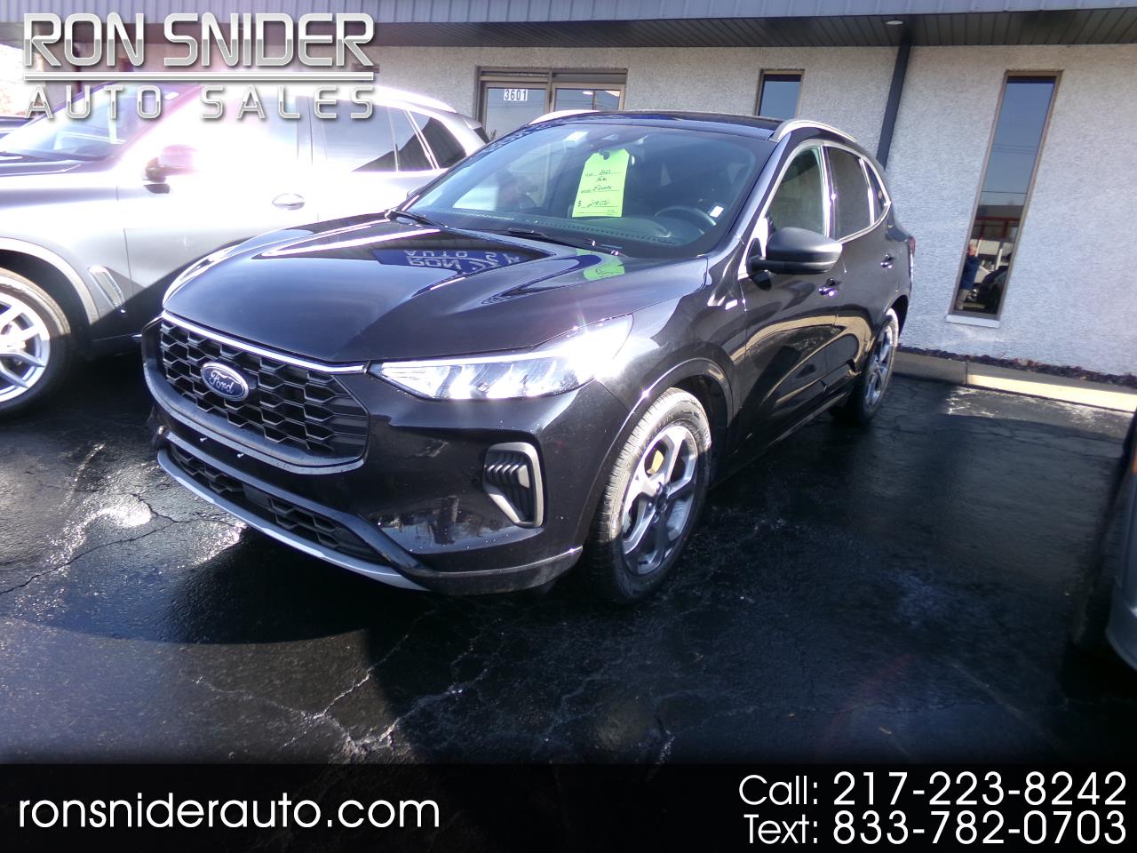 2023 Ford Escape ST-Line's photo