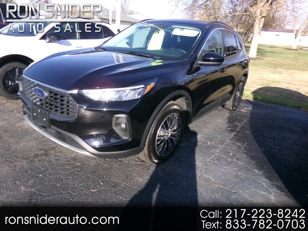 2024 Ford Escape PHEV's photo