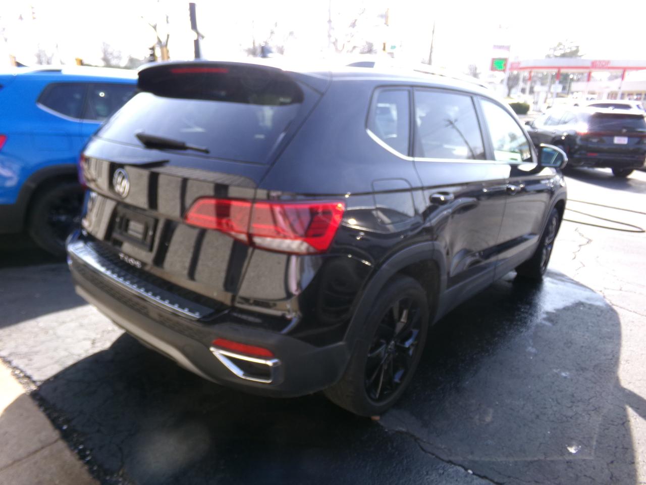 Volkswagen Taos  2023