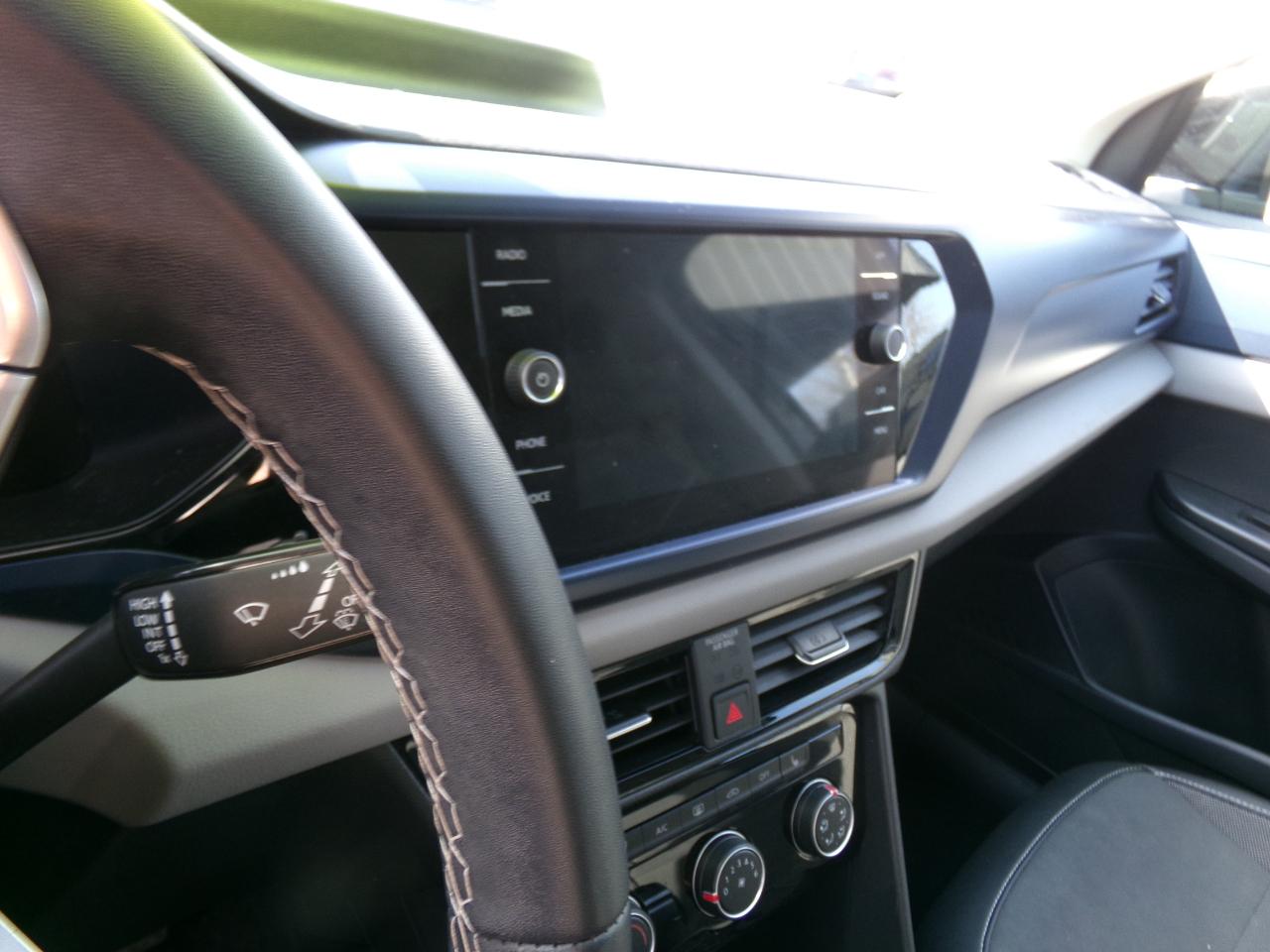 Volkswagen Taos  2023