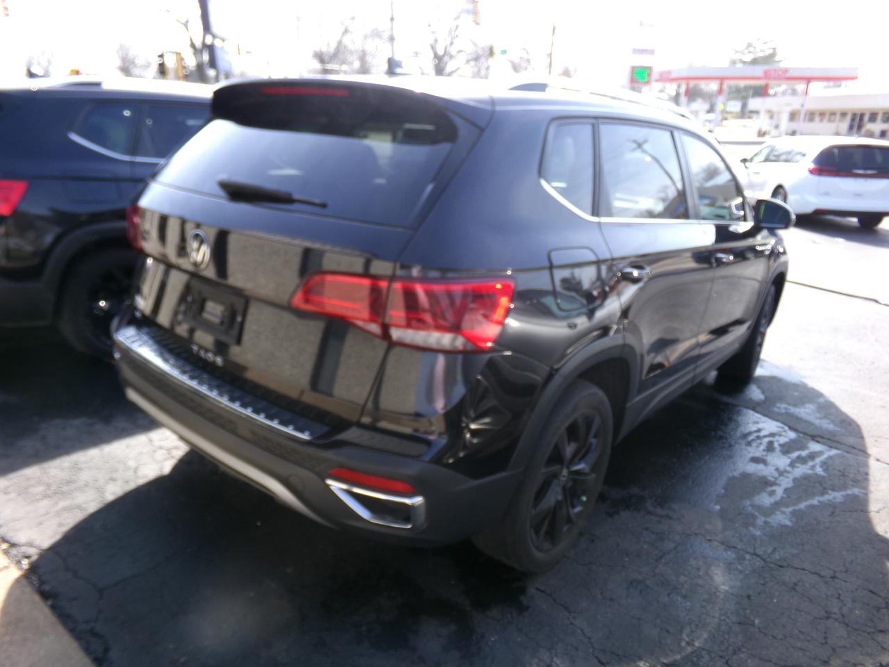 Volkswagen Taos  2023