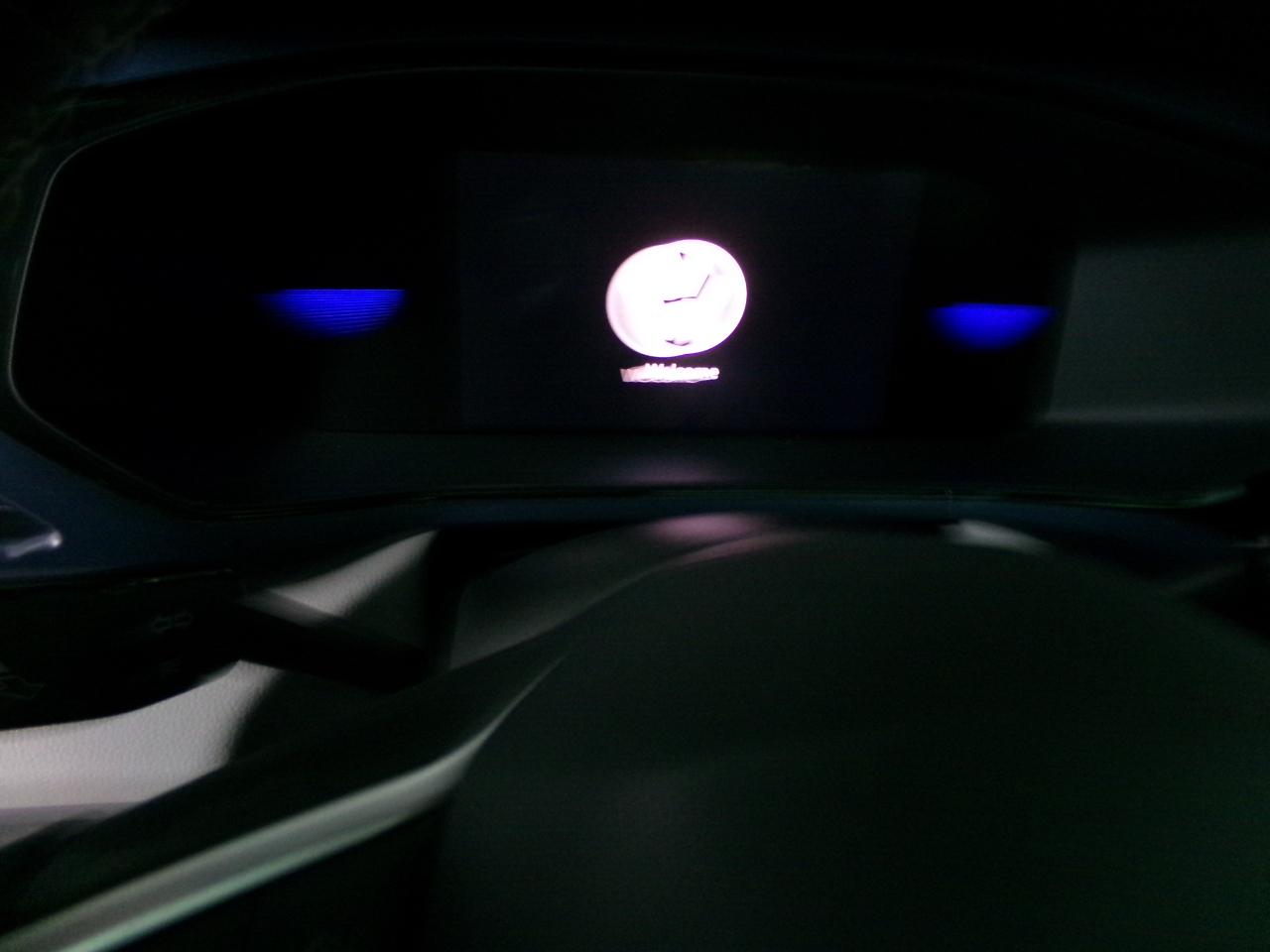 Volkswagen Taos  2023