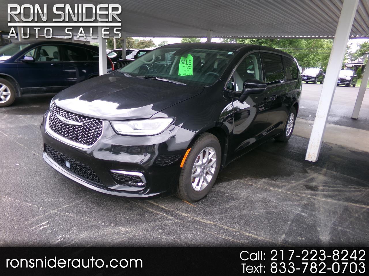 2023 Chrysler Pacifica Touring L