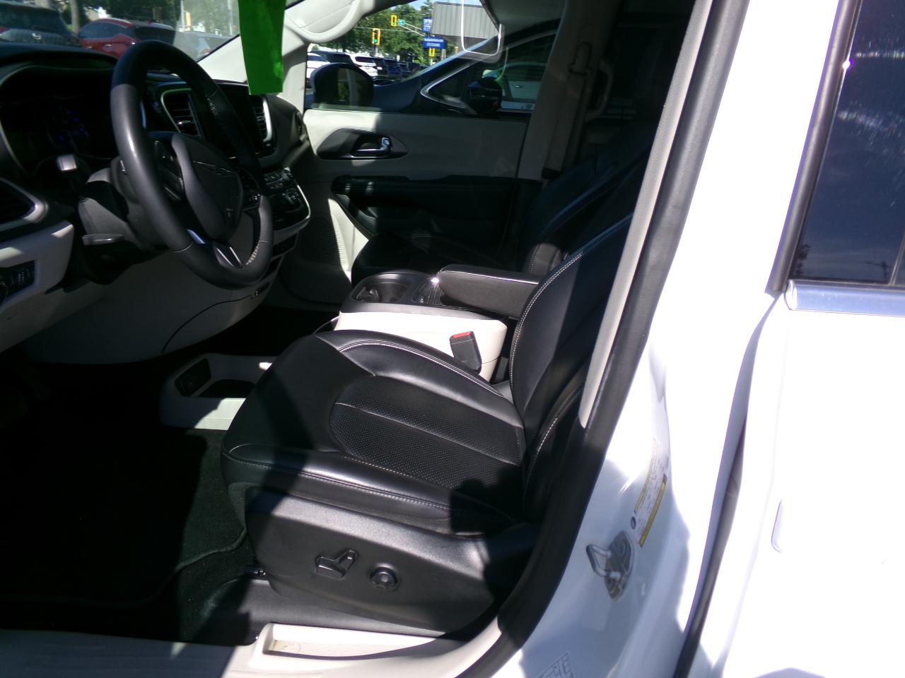 Chrysler Pacifica  2023