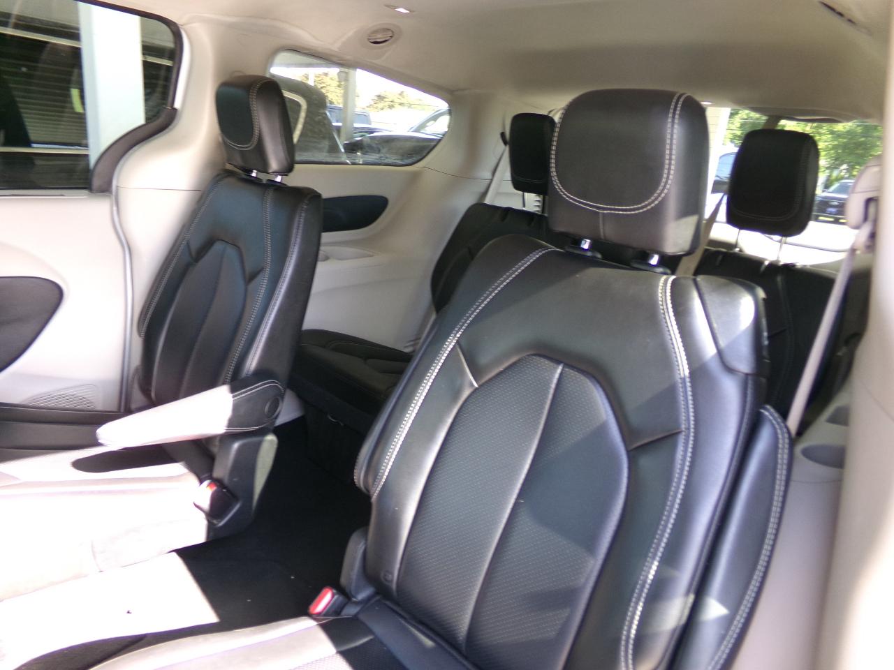 Chrysler Pacifica  2023